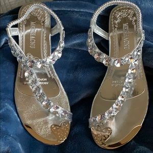 Sz 38 Meishacnu party sandals; wedge detail.